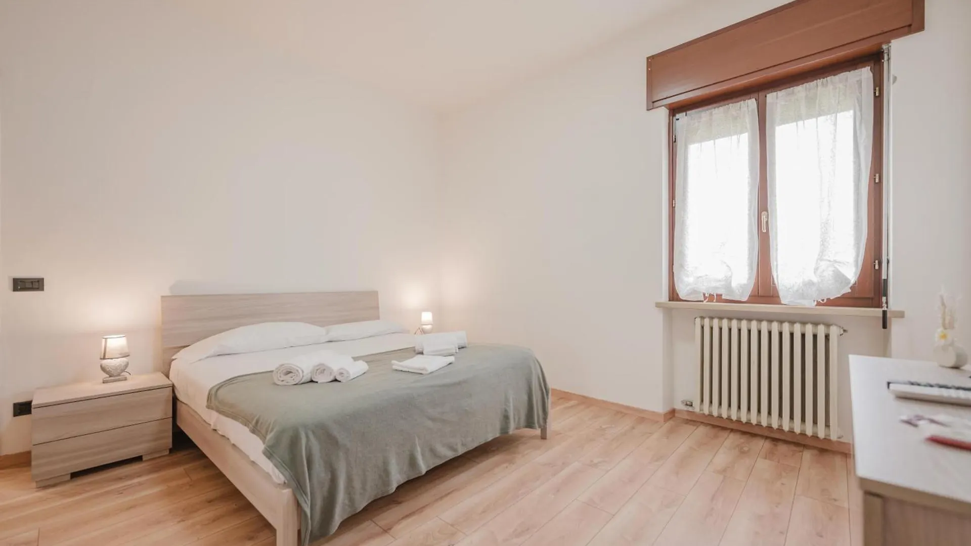 Apartamento Casa Rivoli - Private Garden & Free Parking Rivoli Veronese Italia